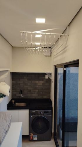 Instalação e Manutenção de Varal 780674