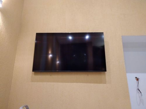 Técnico instalador de televisão no suporte na parede ou painel  em Volta Redonda e região  755280