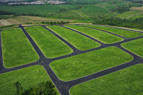 Jardim Tropical Salto Sp - Terrenos em Salto de 1875 m² 778247