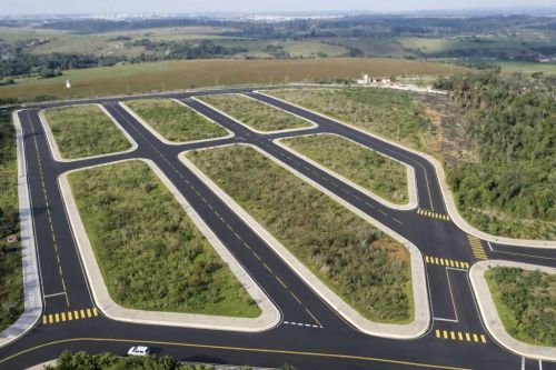 Jardim Tropical Salto Sp - Terrenos em Salto de 1875 m² 778248