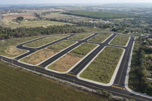 Jardim Tropical Salto Sp - Terrenos em Salto de 1875 m² 778249