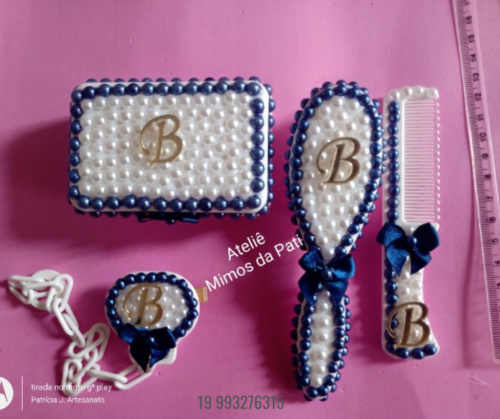 Kit acessorios personalizados para bebe pente escova saboneteira prendedor de chupeta perolas  756718