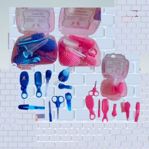 Kit Luxo personalizados com perolas para bebe higiene pessoal 756731