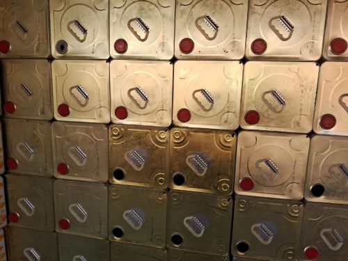 Latas de óleo recuperadas 749822