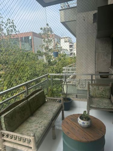 Leblon - Apartamento de 4 quartos sendo 02 suítes com 174m2 755584