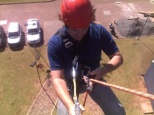 Lhm Treinamentos cursos de Nr 35 trab. em altura Nr 33 espaço confinado Nr 23 brigada de incêndio Maringá Paraná 195738 Lhm Treinamentos cursos de Nr 35 trab. em altura Nr 33 espaço confinado Nr 23 brigada de incêndio Maringá Paraná 195738