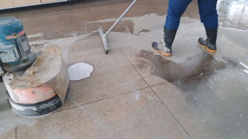 Limpeza de Pisos  720654
