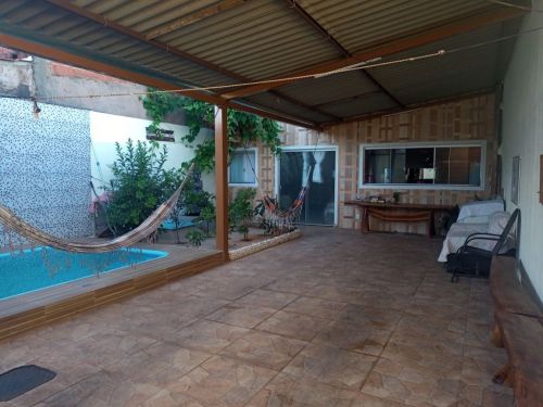 Linda cada com piscina em Brasíliadf 743876