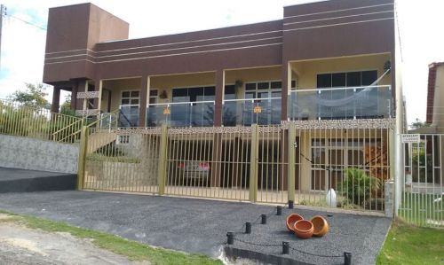 Lindo Sobrado para Temporada com Piscina Aquecida em Caldas Novas 307417