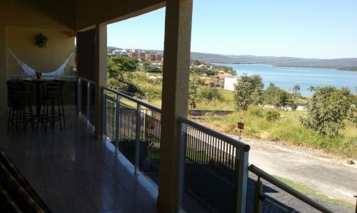 Lindo Sobrado para Temporada com Piscina Aquecida em Caldas Novas 307419