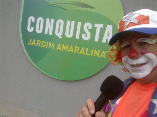 animador em stand imobiliário     581141