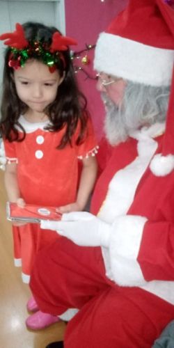 animador e visita do papai noel em stand imobiliário     760741