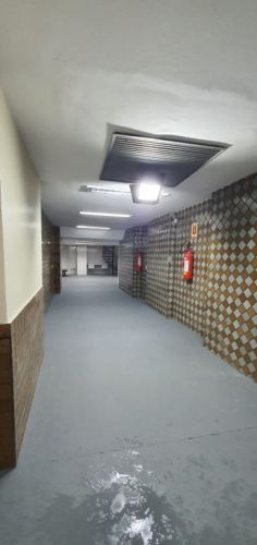 Loja escritório montado. Totalmente livre de qualquer ônus. Endereco:rua Visconde de Santa Isabel 161 loja a Vila Isabel Rio de Janeiro 774876