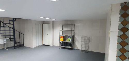 Loja escritório montado. Totalmente livre de qualquer ônus. Endereco:rua Visconde de Santa Isabel 161 loja a Vila Isabel Rio de Janeiro 774877