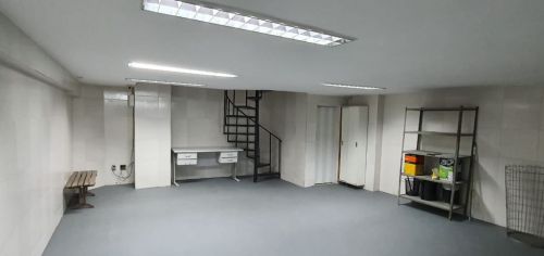 Loja escritório montado. Totalmente livre de qualquer ônus. Endereco:rua Visconde de Santa Isabel 161 loja a Vila Isabel Rio de Janeiro 774878