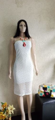 Lote para Ano Novo de Roupas Femininas Cores Brancas para Brechó  762545