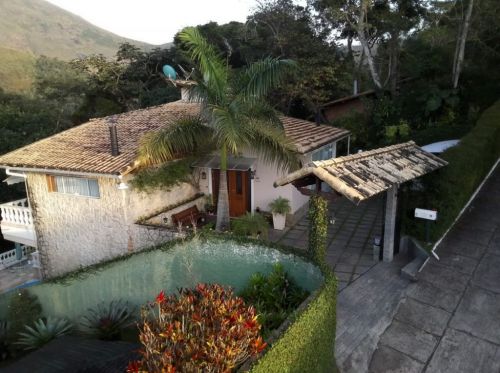 Luxuosa Casa de o4 quartos em Itaipava - Petrópolisrj 777086