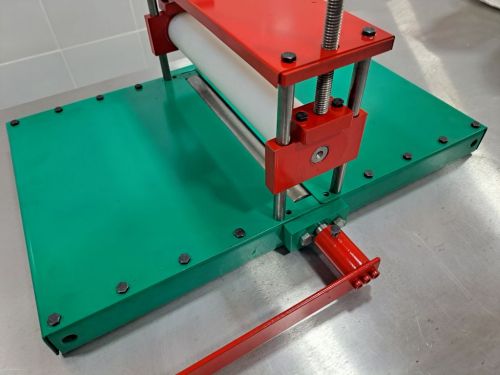 Máquina Manual de Corte e Vinco - 300 769268