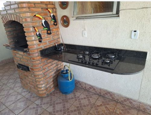 Maravilhosa cobertura próxima ao bairro ouro preto e da Avenida Fleming Detalhes Área útil  220m²   Quartos 4   Banheiros 4  Vagas na garagem 3   Permitido animais Salão de festas 774171