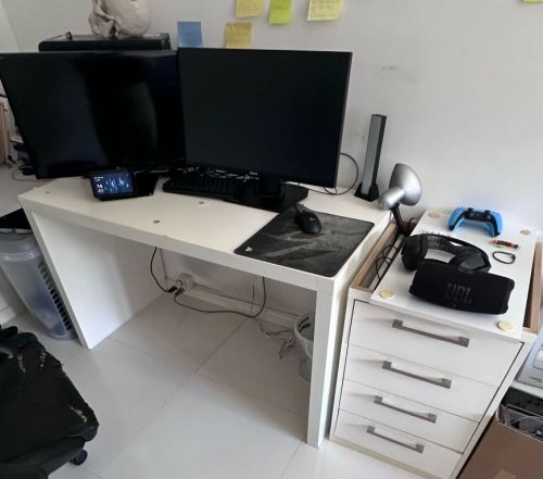 Mesa de Escritório com Gaveteiro - Elegância e Funcionalidade para Seu Home Office 741784