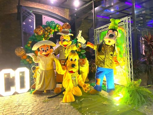 Mickey Safari personagens vivos cover Festa 737537