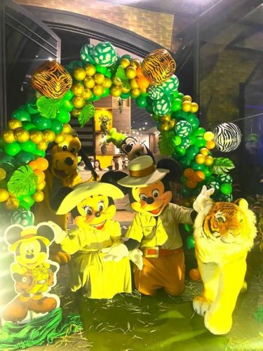 Mickey Safari personagens vivos cover Festa 737538