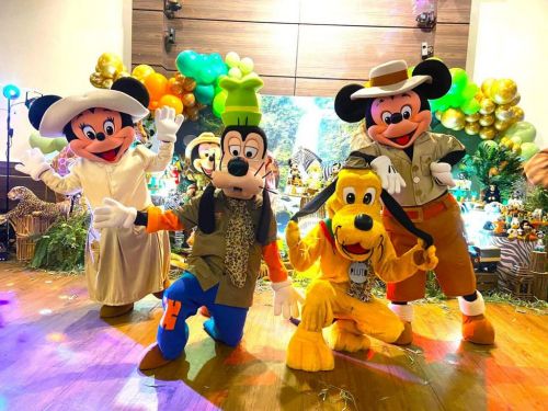 Mickey Safari personagens vivos cover Festa 737542