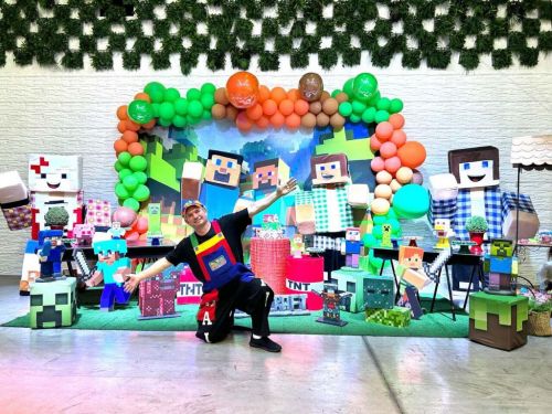 Minecraft Turma personagens vivos cover 736853