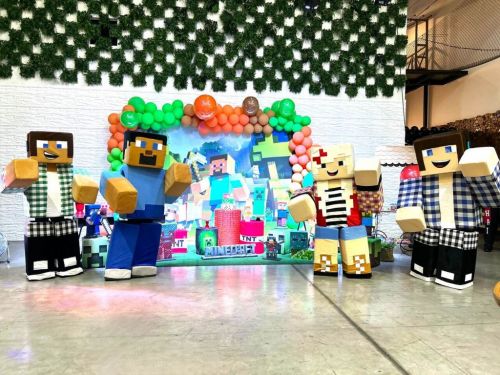 Minecraft Turma personagens vivos cover 736856