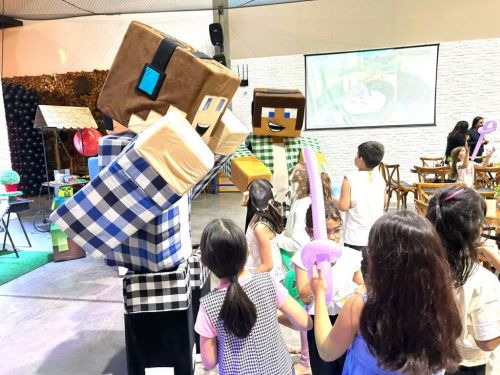 Minecraft Turma personagens vivos cover 736861