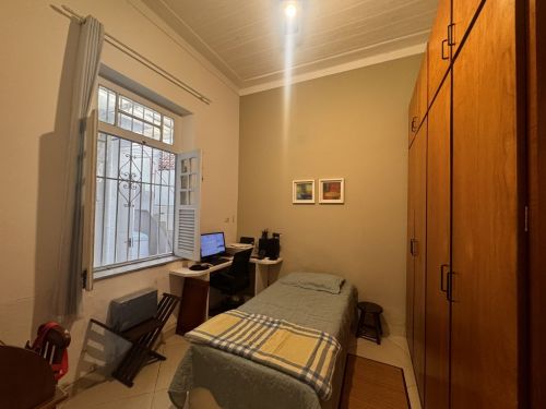 Miolo de Icaraí na Rua Álvares de Azevedo junto da Rua Tavares de Macedo casa de Vila linear apenas 6 moradores totalmente privativa silenciosa entrar e morar. 759764