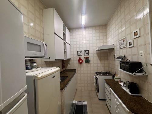 Miolo de Icaraí na Rua Álvares de Azevedo junto da Rua Tavares de Macedo casa de Vila linear apenas 6 moradores totalmente privativa silenciosa entrar e morar. 759766