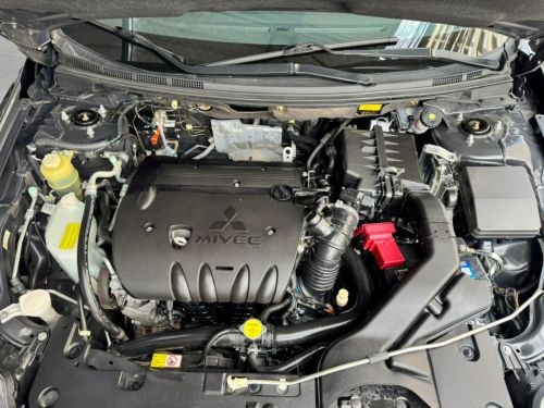 Mitsubishi Lancer Hle 2.0 Gasolina Com Teto 2016 760978