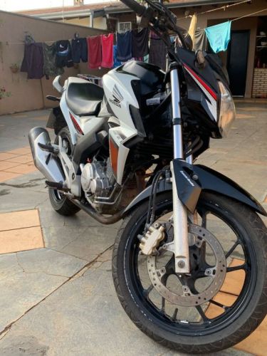 moto Cb 250f Twister Cbs Branca e Preta    Ano 20182019  750594