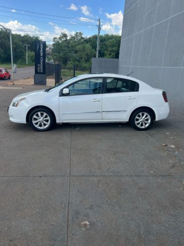 Nissan Sentra 748213