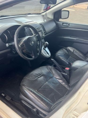 Nissan Sentra 748216