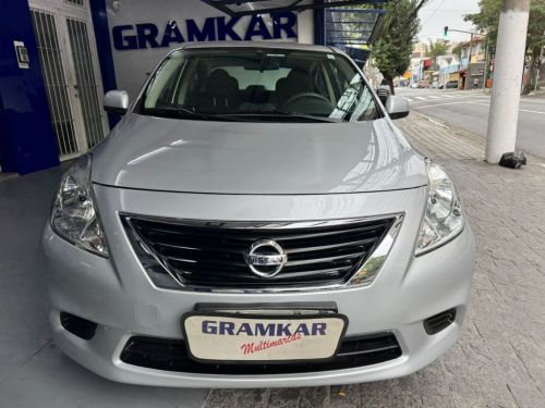 Nissan Versa Sv 1.6 Flex  758597