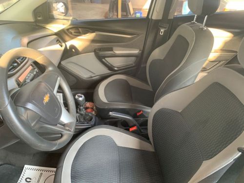 Onix Lt mod 2015 5 portas 1.0 flex Mpfi 8v Hatchback 758134