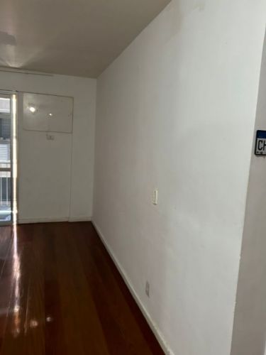 Oportunidade em Vila Isabel Rj   apto em tábua corrida armários embutidos 2 qtos andar baixo claro  Venda direto proprietário. Documentação toda Ok. 770023