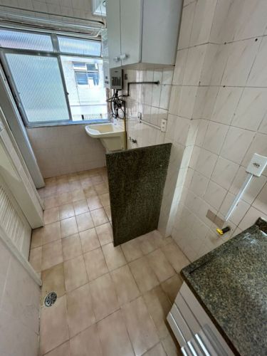 Oportunidade em Vila Isabel Rj   apto em tábua corrida armários embutidos 2 qtos andar baixo claro  Venda direto proprietário. Documentação toda Ok. 770027