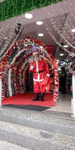visita do papai noel ação do natal no supermercado e  lojas  papai noel na ceia do natal  761027