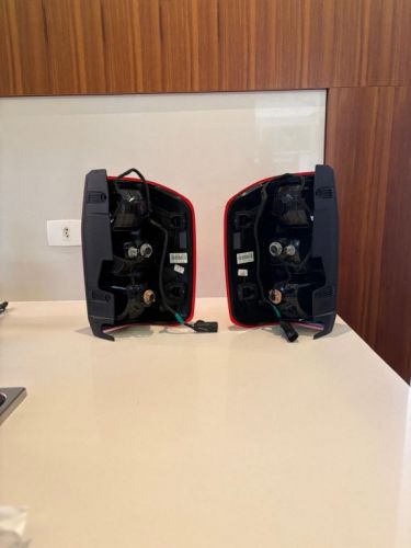 Par Lanternas Trasseiras Ranger Black 2025-2026. 767061