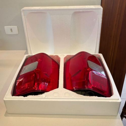 Par Lanternas Trasseiras Ranger Black 2025-2026. 767063