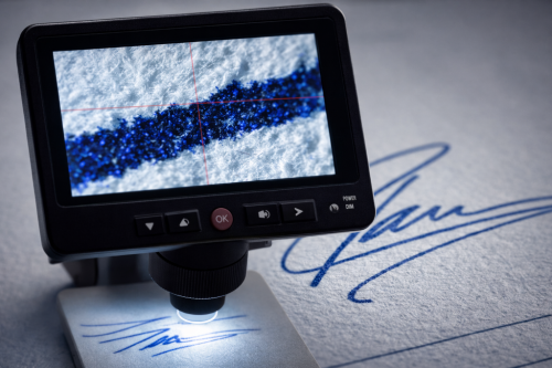 Perito Grafotécnico Profissional – Laudos Técnicos e Análise de Assinaturas 778140