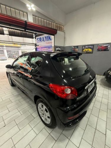 Peugeot 207 Xr 1.4 Flex 2009 2portas  759933