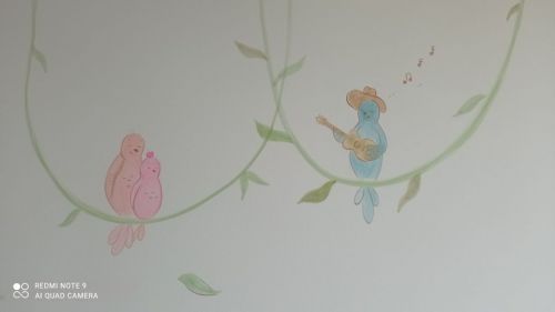Pintura artística em quarto infantil 741955