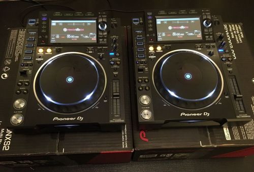 Pioneer Cdj-3000 Multi-player  Pioneer Djm-a9 Dj Mixer  Pioneer Dj Djm-v10-lf Mixer  Pioneer Djm-s11  Pioneer Cdj-2000nxs2  Pioneer Djm-900nxs2  Pioneer Cdj-tour1  Pioneer Djm-tour1  656369