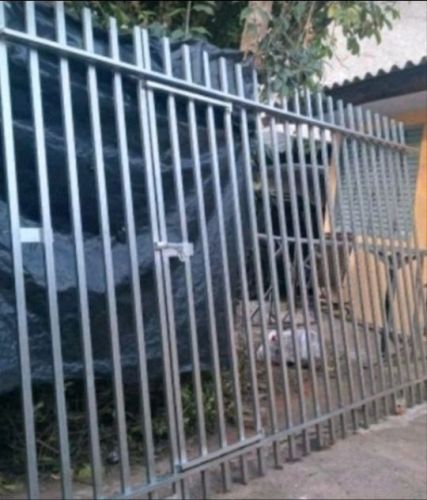Portão novo  782944