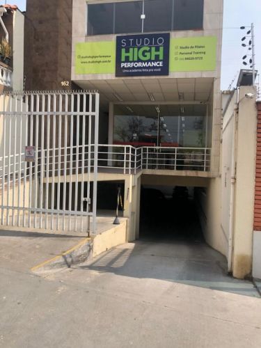 Prédio Comercial com Excelente Localização - 512m² - Garagem 10 vagas  2 Andares 766005