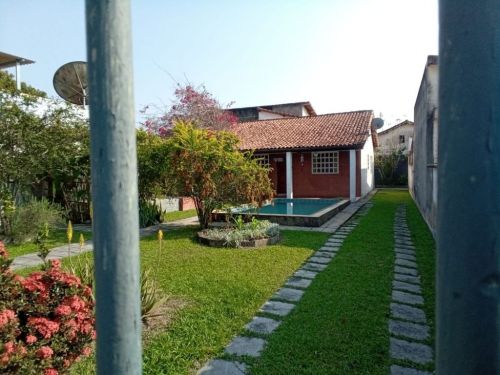 Procuro Casa no Centro de São Vicente. 769316